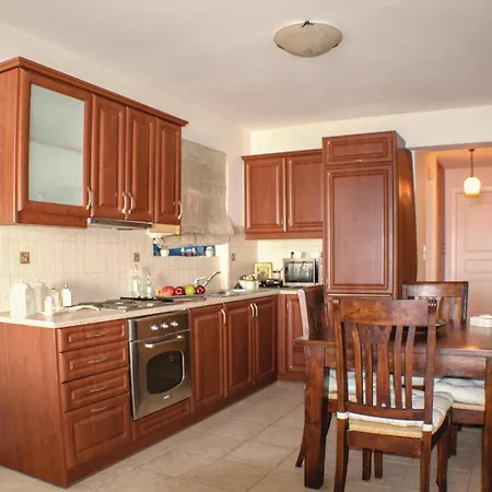 아파트 Amazing In Melissi Korinthia With Wifi Dhiminio